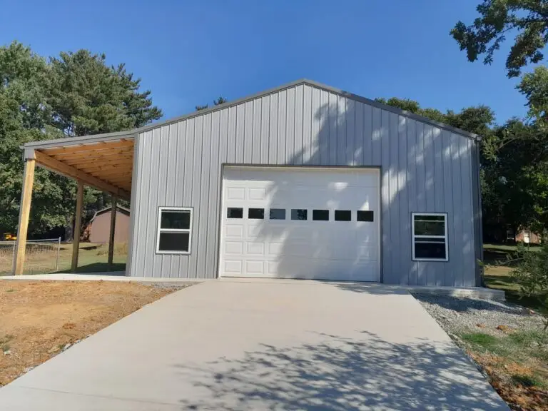 Front of a 30 x 30 x 12 garage with a lean-to