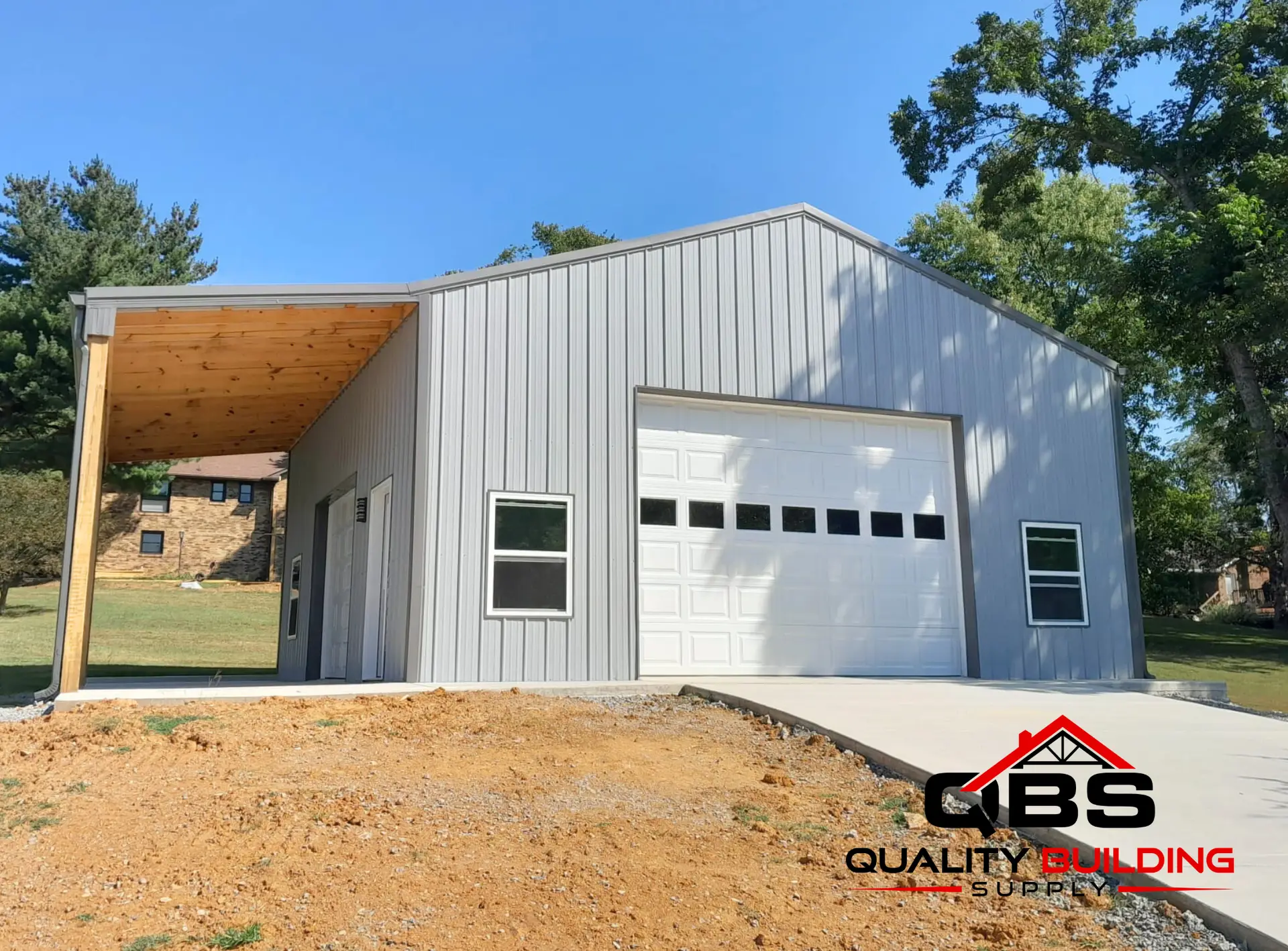 Front of the 30 x 30 x 12 garage with lean to with lean-to roof
